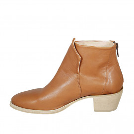 Woman's Texan ankle boot with posterior zipper in cognac brown leather heel 5 - Available sizes:  42 2
