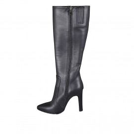 Spitzer Damenstiefel mit... 2